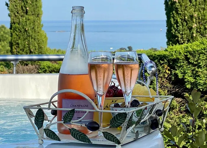 Willa Riviera, Sea View, Pool, Jacuzzi, Sauna, Walk To The Sainte-Maxime