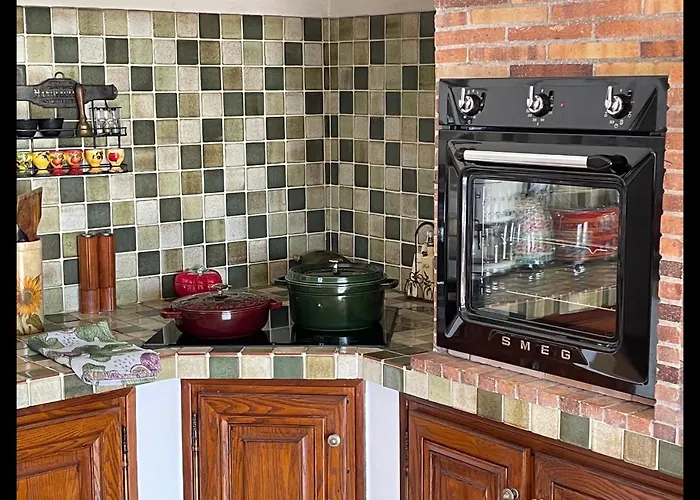 Willa Riviera, Sea View, Pool, Jacuzzi, Sauna, Walk To The