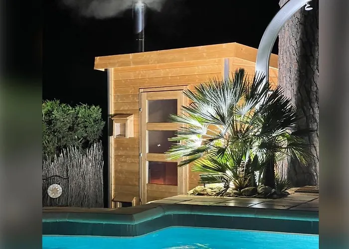 Willa Riviera, Sea View, Pool, Jacuzzi, Sauna, Walk To The *