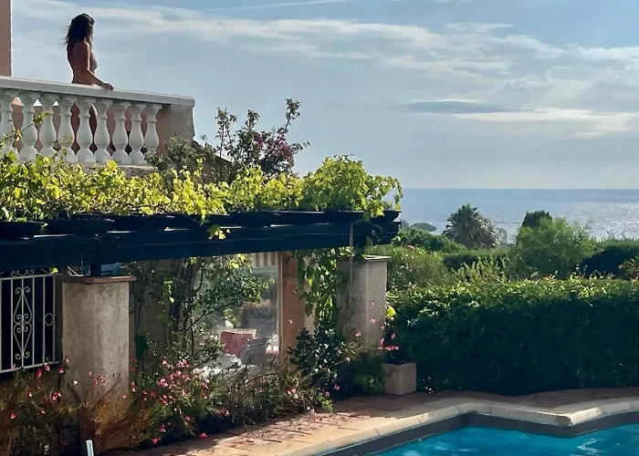 Willa Riviera, Sea View, Pool, Jacuzzi, Sauna, Walk To The *