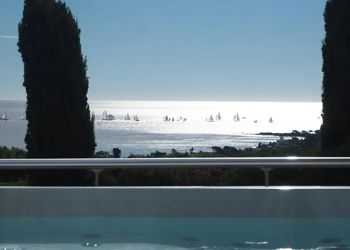 Riviera, Sea View, Pool, Jacuzzi, Sauna, Walk To The Willa *