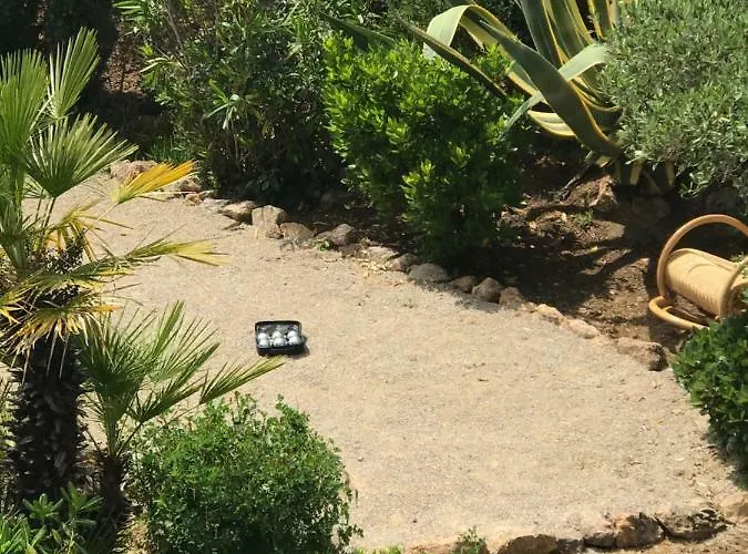 Riviera, Sea View, Pool, Jacuzzi, Sauna, Walk To The Willa *