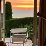 וילה Riviera, Sea View, Pool, Jacuzzi, Sauna, Walk To The סן-מקסים