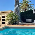 Riviera, Sea View, Pool, Jacuzzi, Sauna, Walk To The *