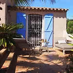 וילה Riviera, Sea View, Pool, Jacuzzi, Sauna, Walk To The