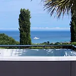 Riviera, Sea View, Pool, Jacuzzi, Sauna, Walk To The וילה *