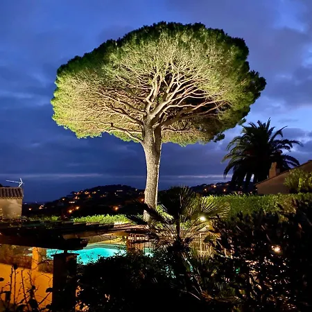 Riviera, Sea View, Pool, Jacuzzi, Sauna, Walk To The *