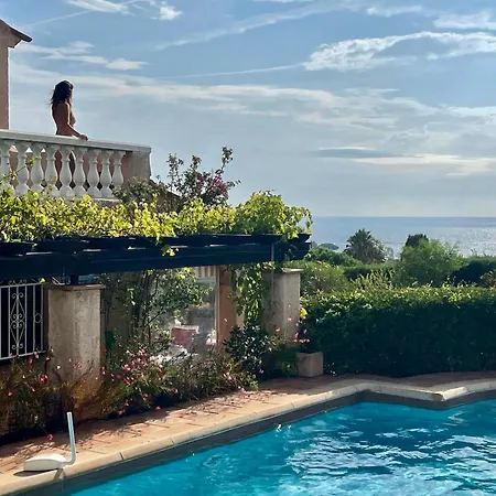 Villa Riviera, Sea View, Pool, Jacuzzi, Sauna, Walk To The *