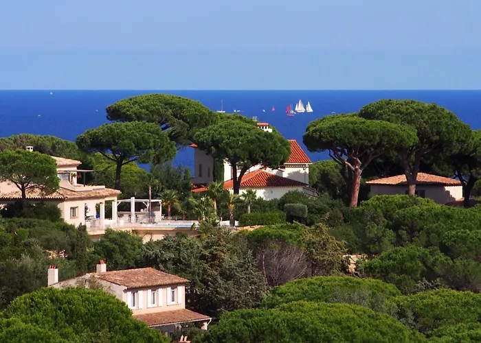 Villa Riviera, Sea View, Pool, Jacuzzi, Sauna, Walk To The Sainte-Maxime
