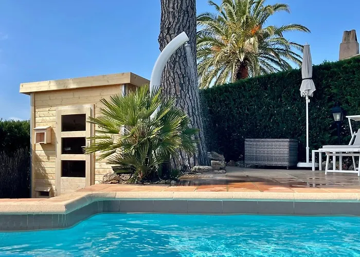 Riviera, Sea View, Pool, Jacuzzi, Sauna, Walk To The *