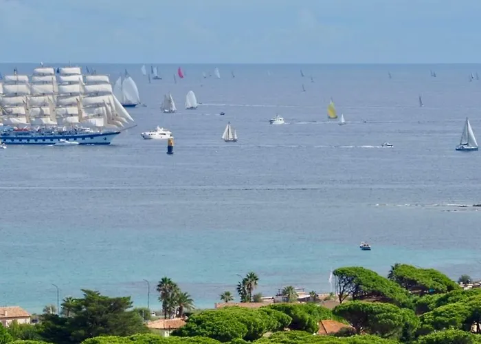 Riviera, Sea View, Pool, Jacuzzi, Sauna, Walk To The