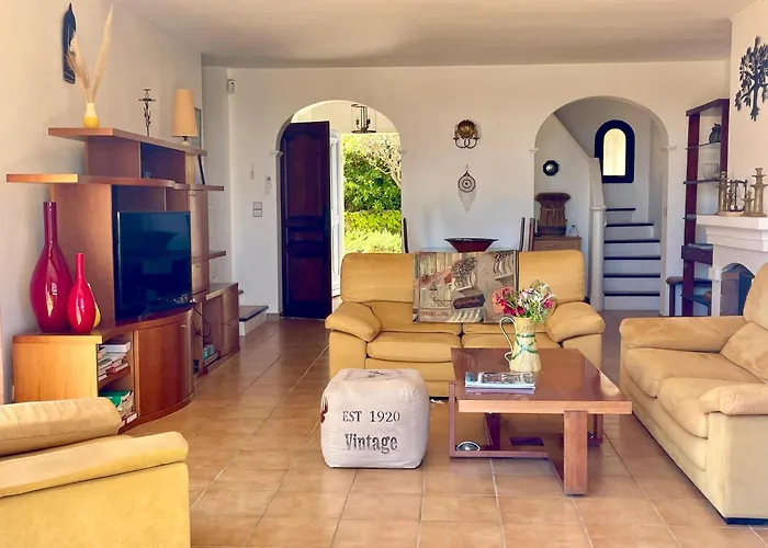 Villa Riviera, Sea View, Pool, Jacuzzi, Sauna, Walk To The *